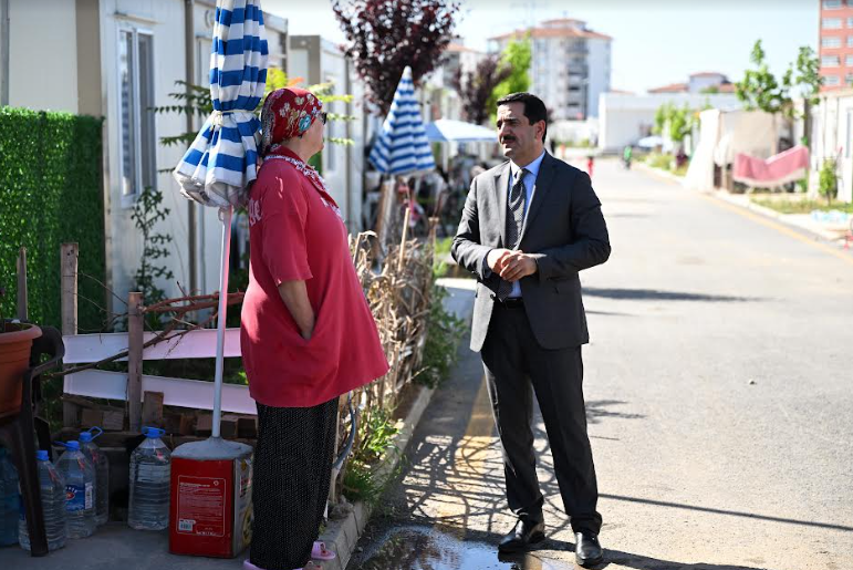 Başkan Taşkın, Acıbadem Konteyner Kent’i Ziyaret Etti