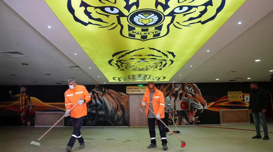 Battalgazi Belediyesi, Malatya Stadyumu'nu Yeniden Futbola Hazırlıyor