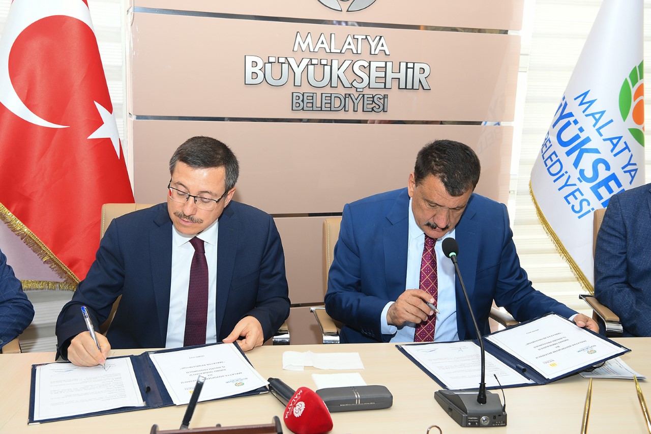 Büyükşehir Belediyesi ile İnönü Üniversitesi Arasında “Malatya Renkleniyor” Protokolü İmzalandı