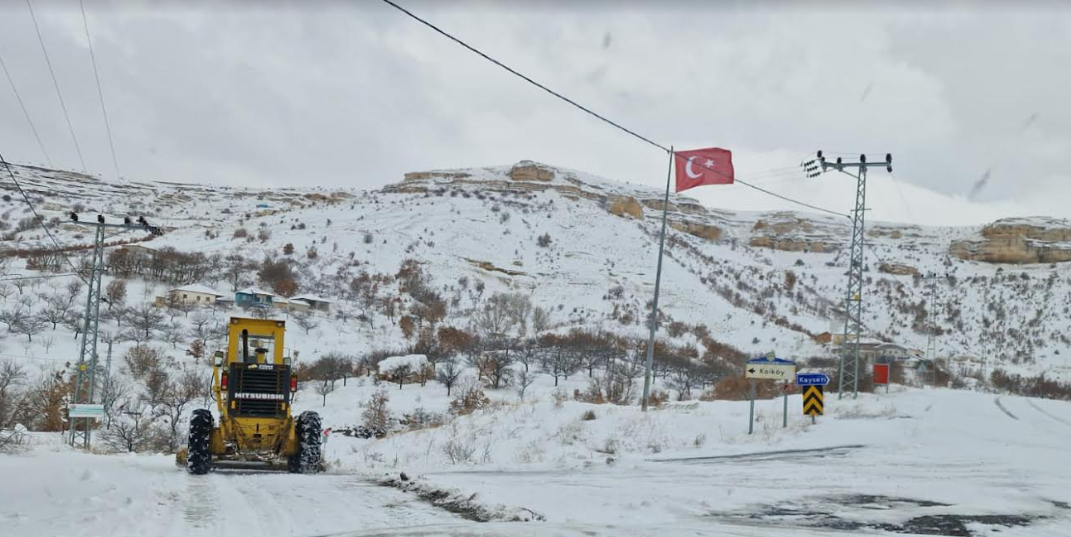 Büyükşehir Karla Mücadelede 24 Saat Aralıksız Çalışıyor