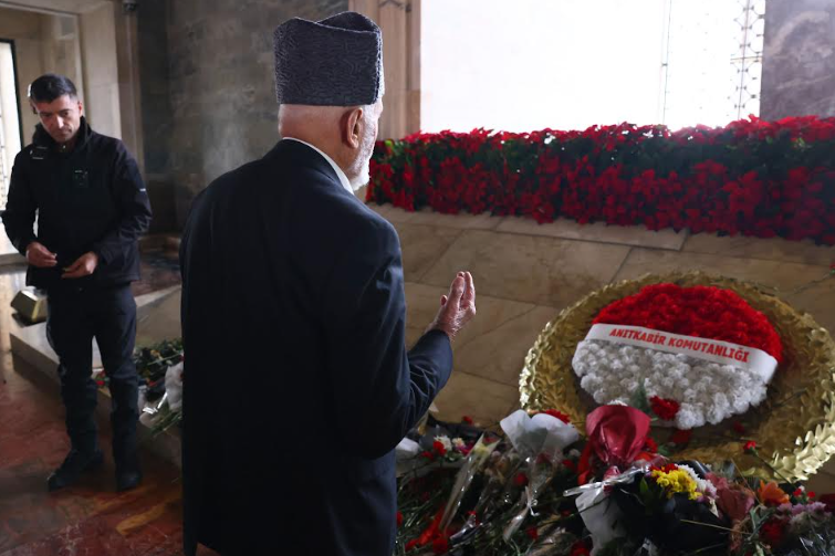 Çankaya Belediyesi, Kore Gazisini Ata’nın Huzuruna Götürdü