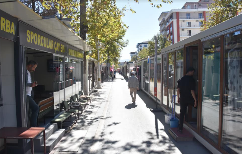 Sadıkoğlu, Kışla Caddesi ve Söğütlü Cami Esnafları İle Bir Araya Geldi