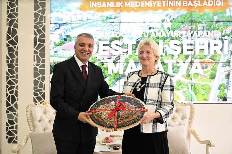 UNDP Türkiye Mukim Temsilcisi Louisa Vinton’ dan Büyükşehir Belediye Ziyareti