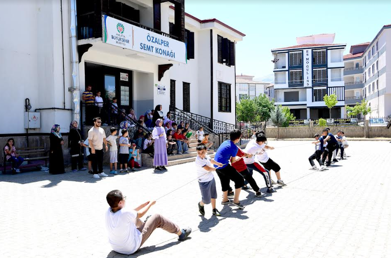 Yaz Okulu Özalper Semt Konağı